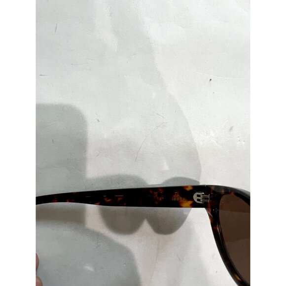 Tortoise Shell Women's Sunglasses - Picture 5 of 5